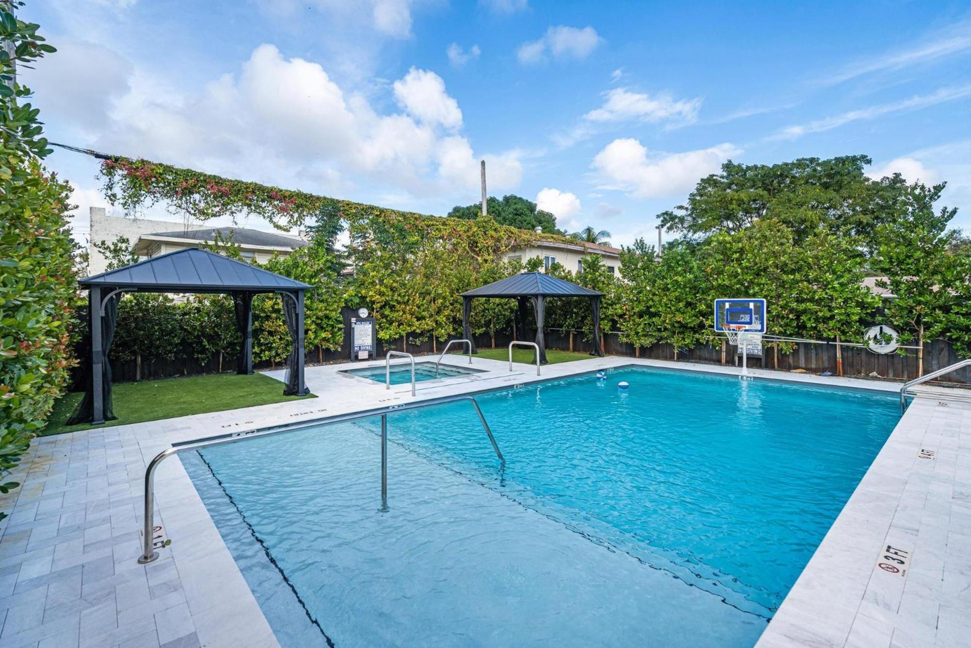 Lux Retreat By Renzzi Lägenhet Miami Exteriör bild